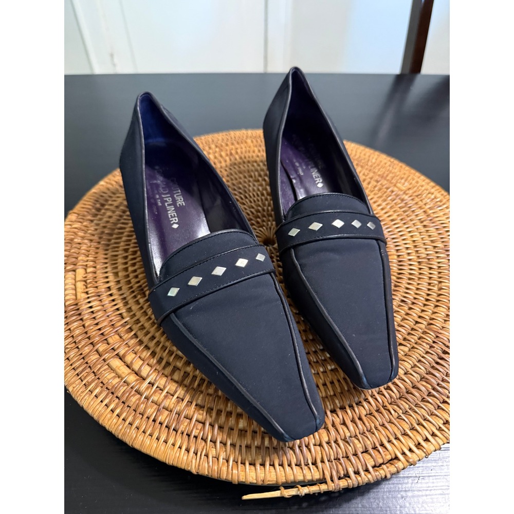 Donald J Pliner Couture Studded Kitten Heel Pumps Made in Italy size 9